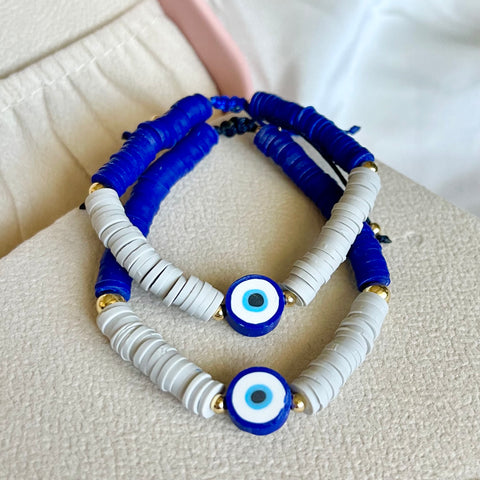 Pulsera fimo con ojo turco azul.