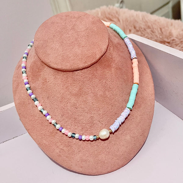 Collar Fimos con perla de río.