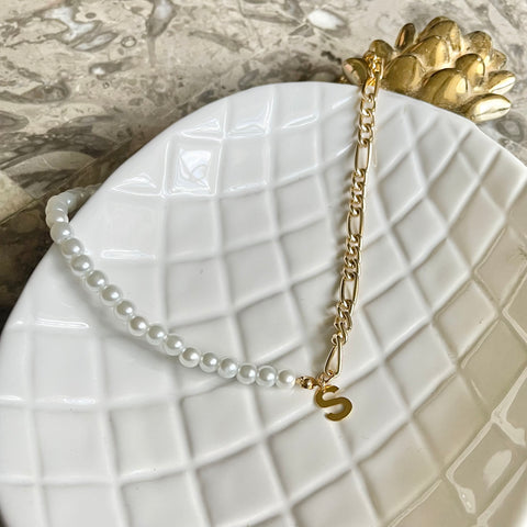 Collar personalizado, perlas con Cadena e inicial.