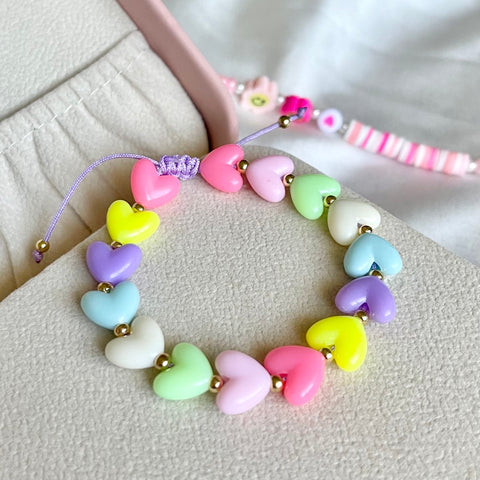 Pulsera corazón pastel.