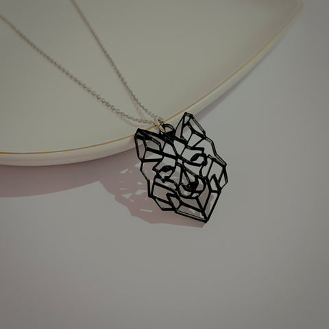 Collar lobo geométrico.