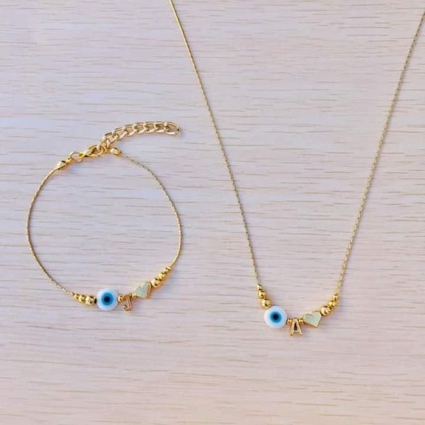 Collar personalizado ojo turco con inicial.